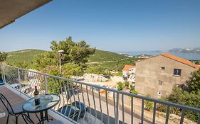 Apartments Lidija